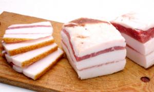 Lemak babi: komposisi, manfaat dan bahaya bagi tubuh dan kesehatan, hati, vitamin apa yang ada, asam apa yang terkandung?